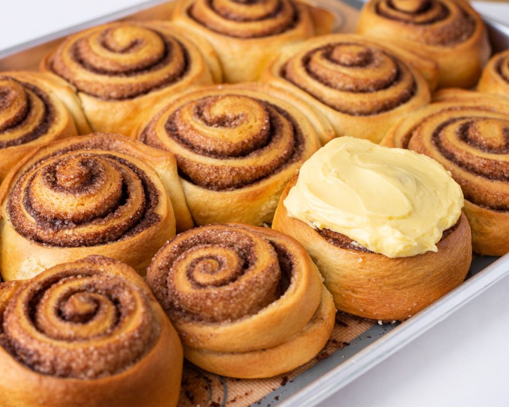 Cinnamon Roll Sugar Bakers