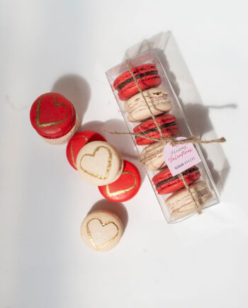 Cajita de 6 macarons de corazón