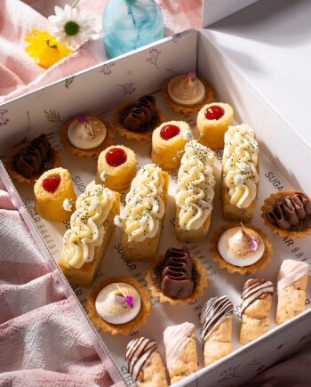 CAJA ESPECIAL DE MINI POSTRES