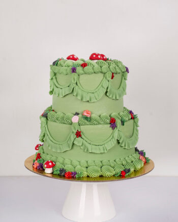 Cake de dos pisos full buttercream