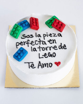 Lunch box cake con detalles en fondant